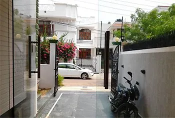 **** Hotel Green Palace Gurgaon India